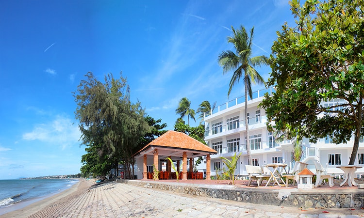 sand beach resort- Mui Ne Vietnam 