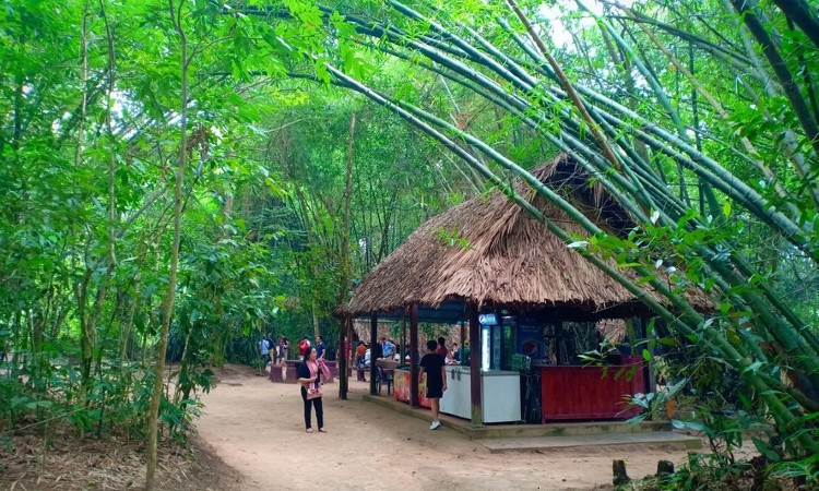 Cu Chi Tunnels, cu chi tunnels how to get there, cu chi tunnels photos, cu chi tunnels reviews, cu chi tunnels tickets