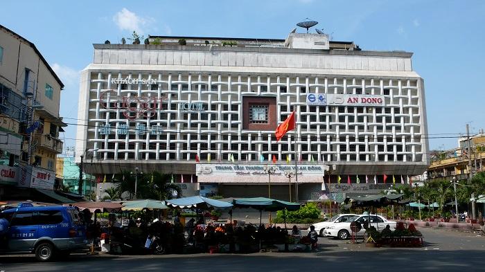 famous markets in ho chi minh