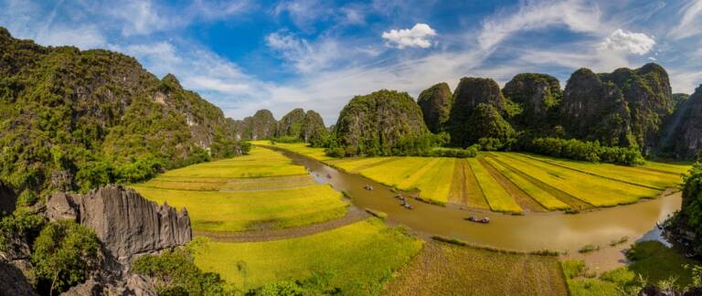 Include-Ninh-Binh-to-your-Holiday-in-Vietnam