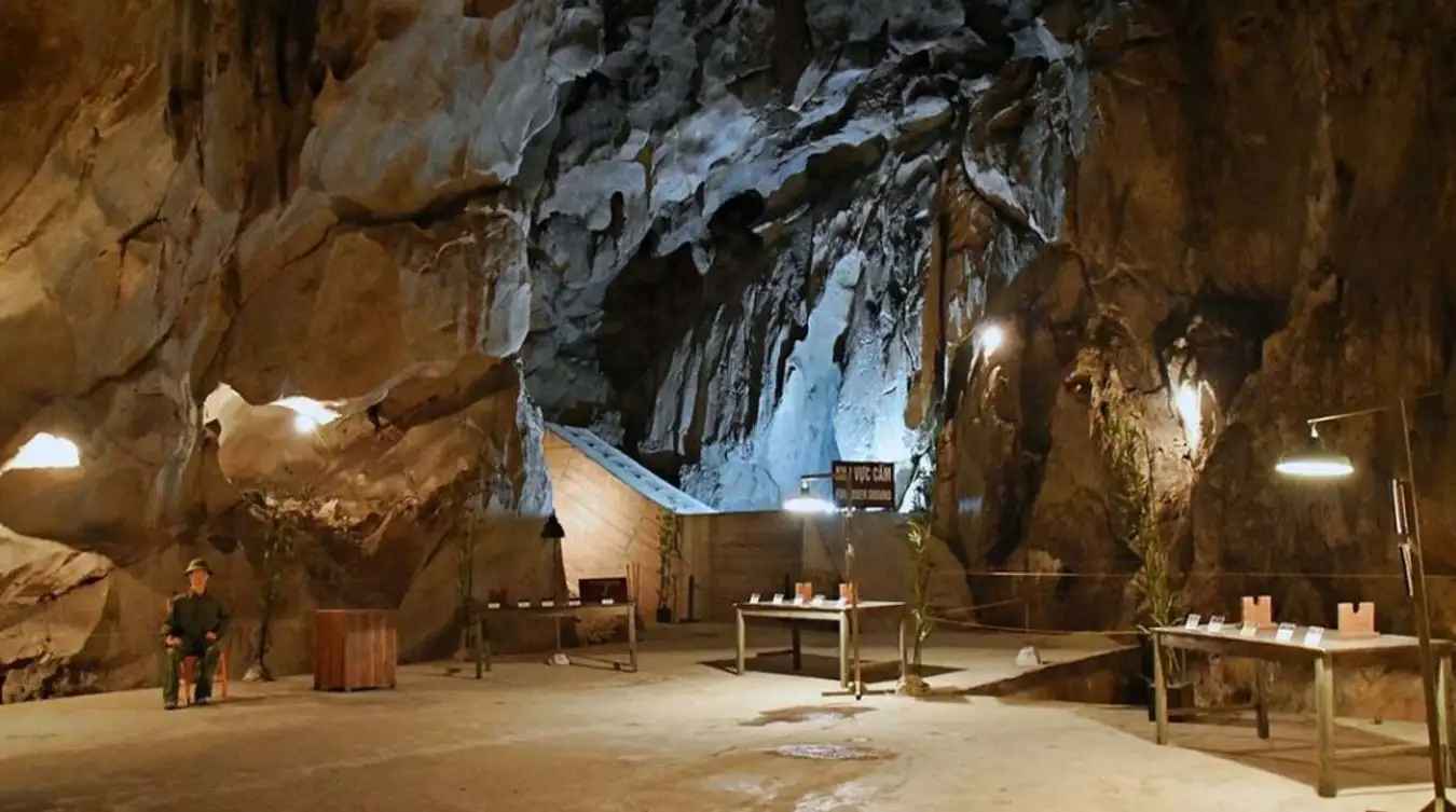 cat ba vietnam