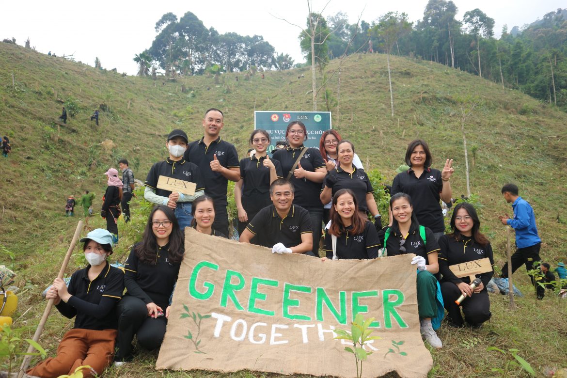 Baumpflanzung in Yen Bai, LuxGroup Foundation