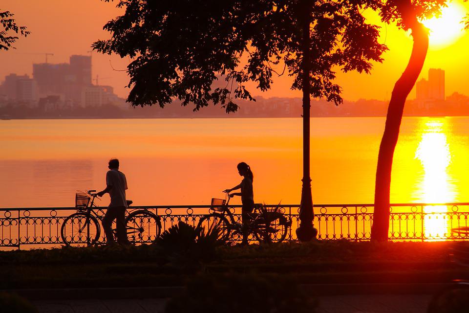 places to visit in hanoi