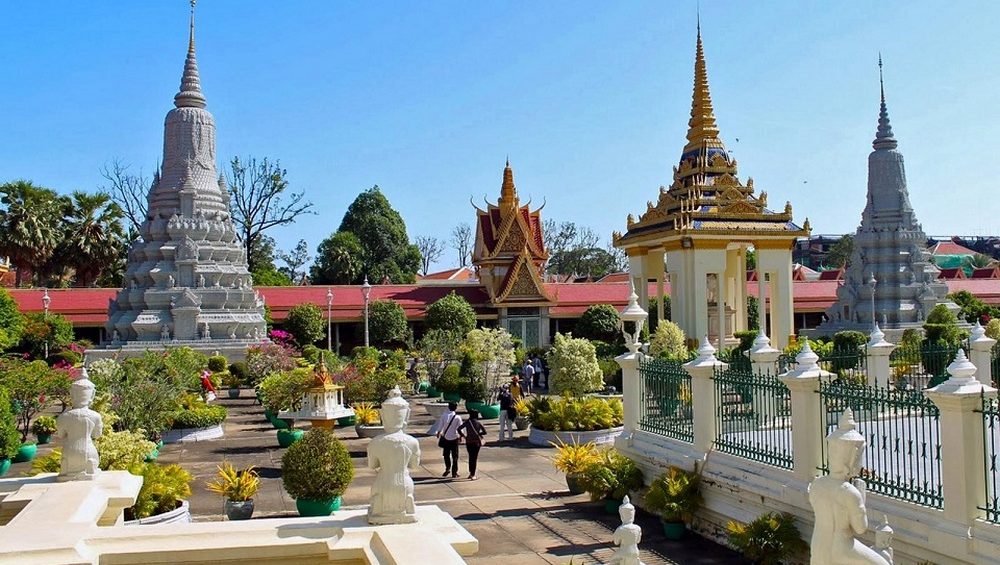places to visit in phnom penh