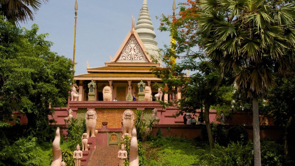 places to visit in phnom penh