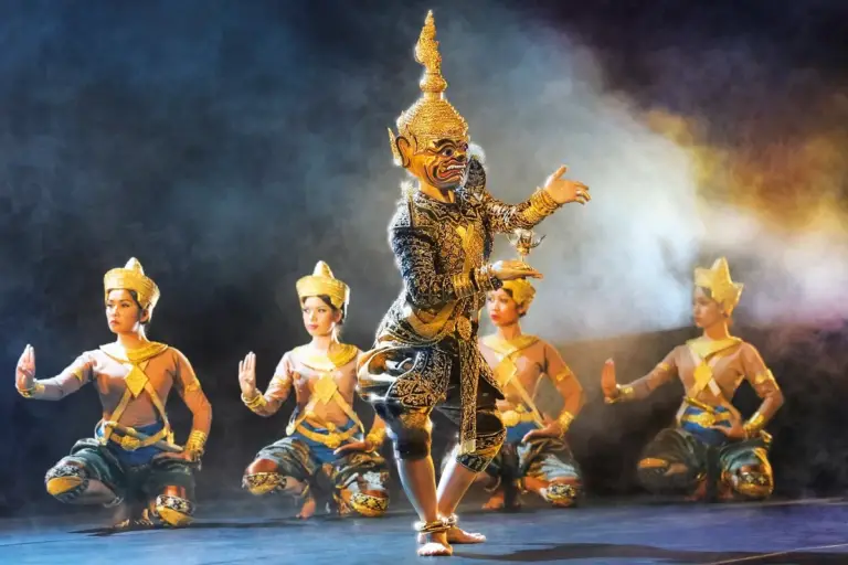 luxus rundreise vietnam kambodscha Royal Ballet